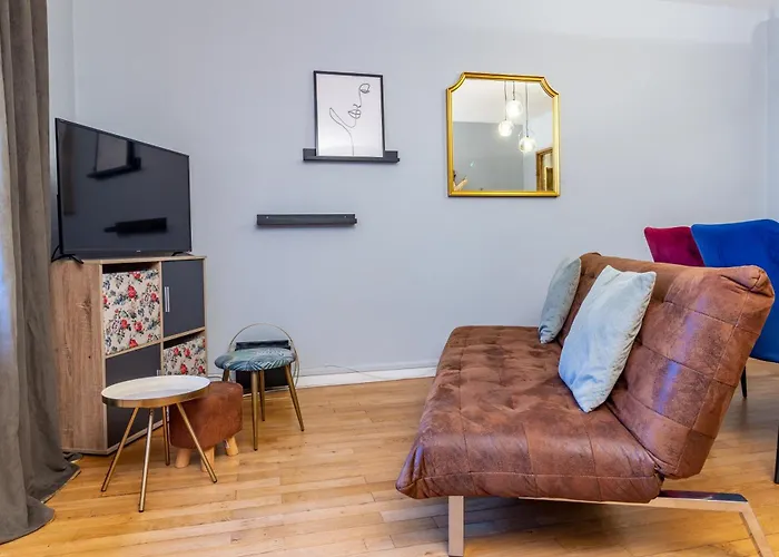 La Belle De Nuit Apartment *